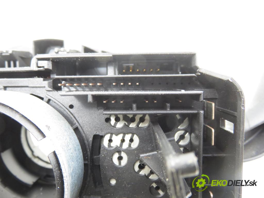 SKODA ROOMSTER (5J) HB 2010 51,00 1.4 TDI - BNM 1422,00 páčka/prepínač 7H0953503GC