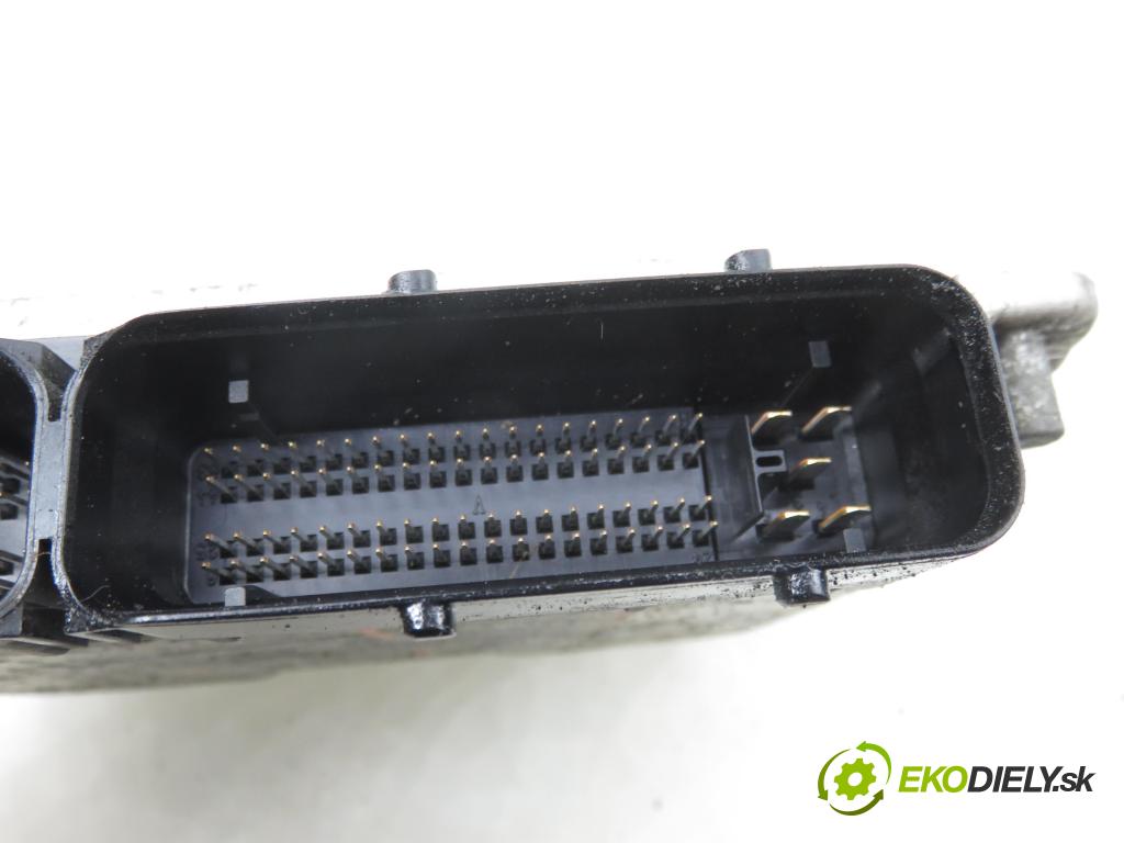 SKODA ROOMSTER (5J) HB 2010 51,00 1.4 TDI - BNM 1422,00 Riadiaca jednotka Motor 045906019CJ ; 0281013180