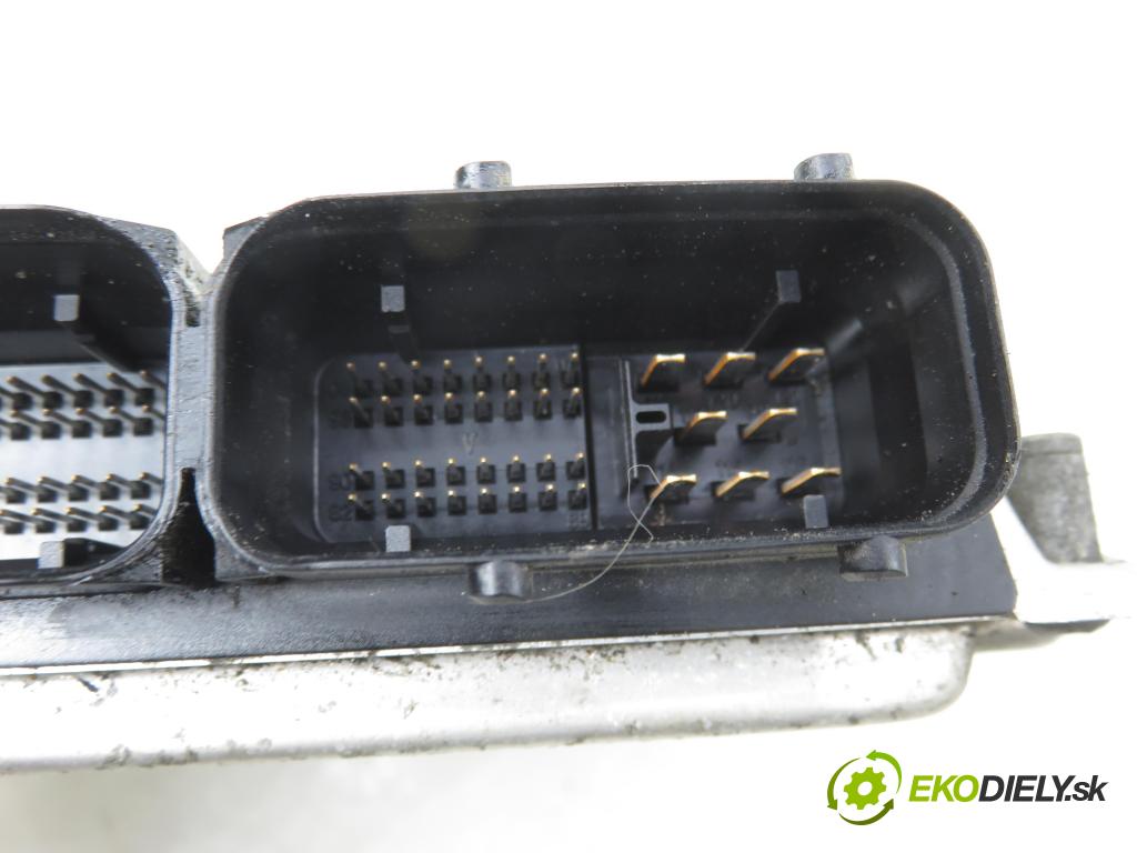 SKODA ROOMSTER (5J) HB 2010 51,00 1.4 TDI - BNM 1422,00 Riadiaca jednotka Motor 045906019CJ ; 0281013180