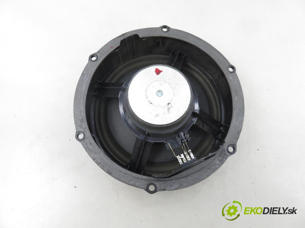 VW TIGUAN (5N_) SUV 2008 103,00 2.0 TDI 4motion - CBAB 1968,00 reproduktor Dvere 5N0035454