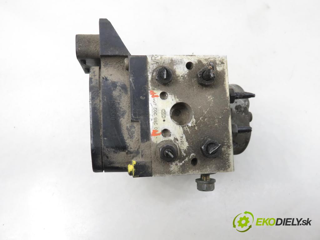 VW PASSAT B5.5 Variant (3B6) KOMBI 2001 85,00 2 - AZM 1984,00 pumpa ABS 0265202401 (Pumpa ABS)