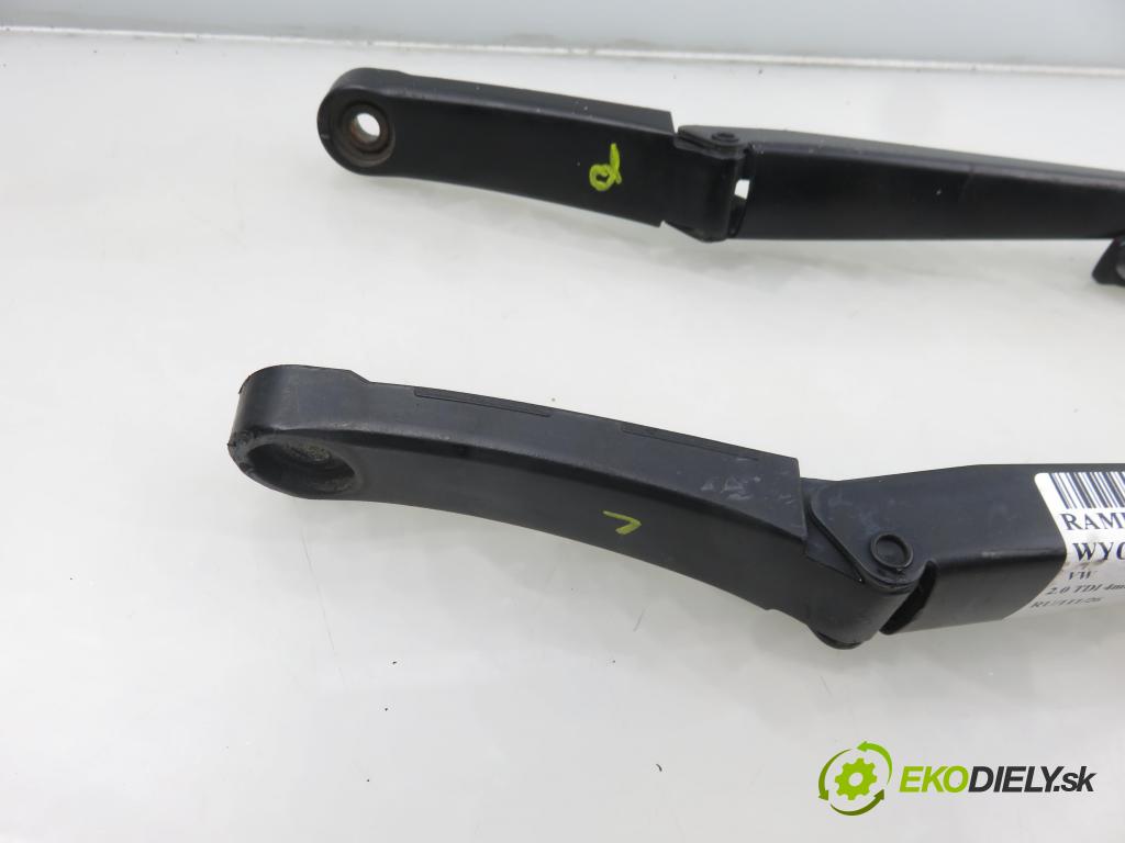 VW TIGUAN (5N_) SUV 2008 103,00 2.0 TDI 4motion - CBAB 1968,00 RAMENO: stierače LP 5N1955410 ; 5N1955409