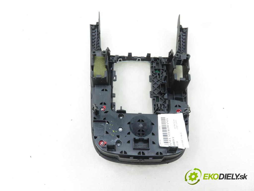 AUDI A4 Avant (8K5, B8) KOMBI 2010 105,00 2.0 TDI - CAGA 1968,00 Panel ovládania IDRIVE 8T0919609WFX