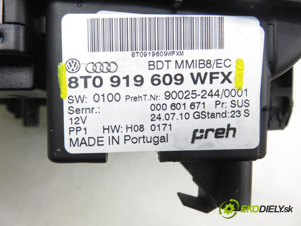 AUDI A4 Avant (8K5, B8) KOMBI 2010 105,00 2.0 TDI - CAGA 1968,00 Panel ovládania IDRIVE 8T0919609WFX