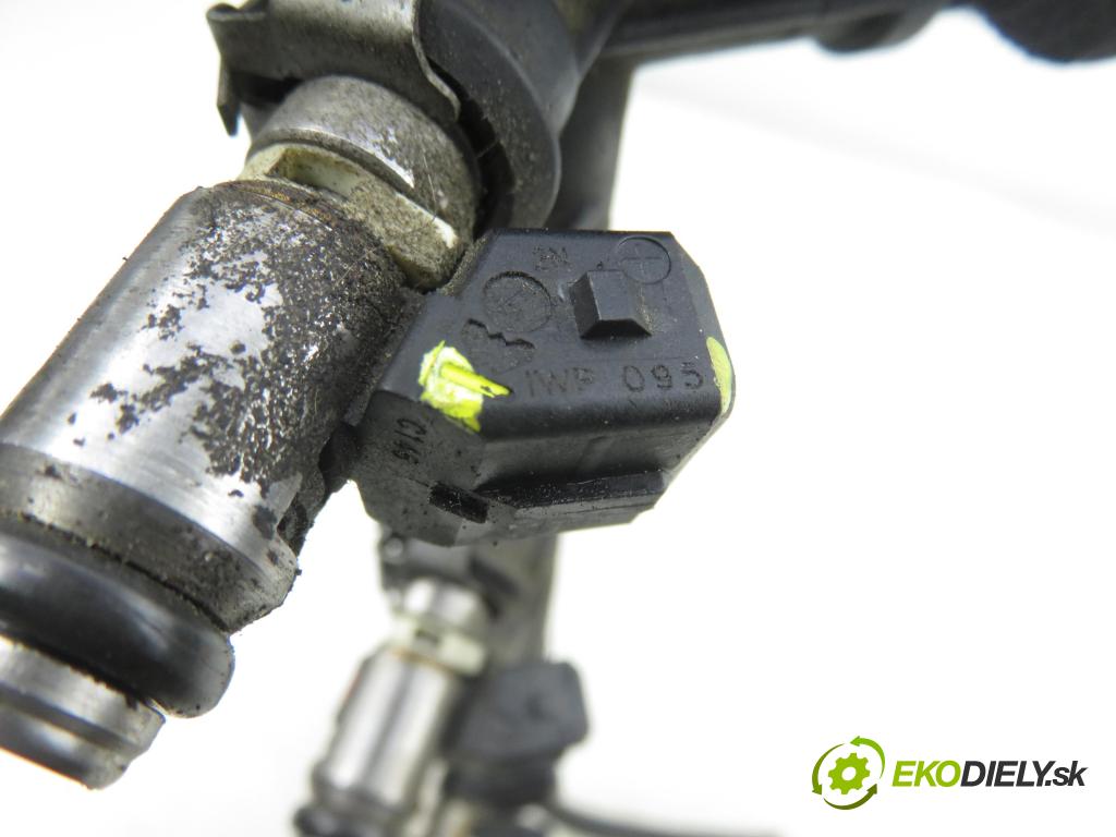 FIAT PANDA (169_) HB 2003 40,00 1.1 54 - 187 A1.000 1108,00 Lišta vstrekovacia 3219018301 ; IWP095 (Vstrekovacia lišta)