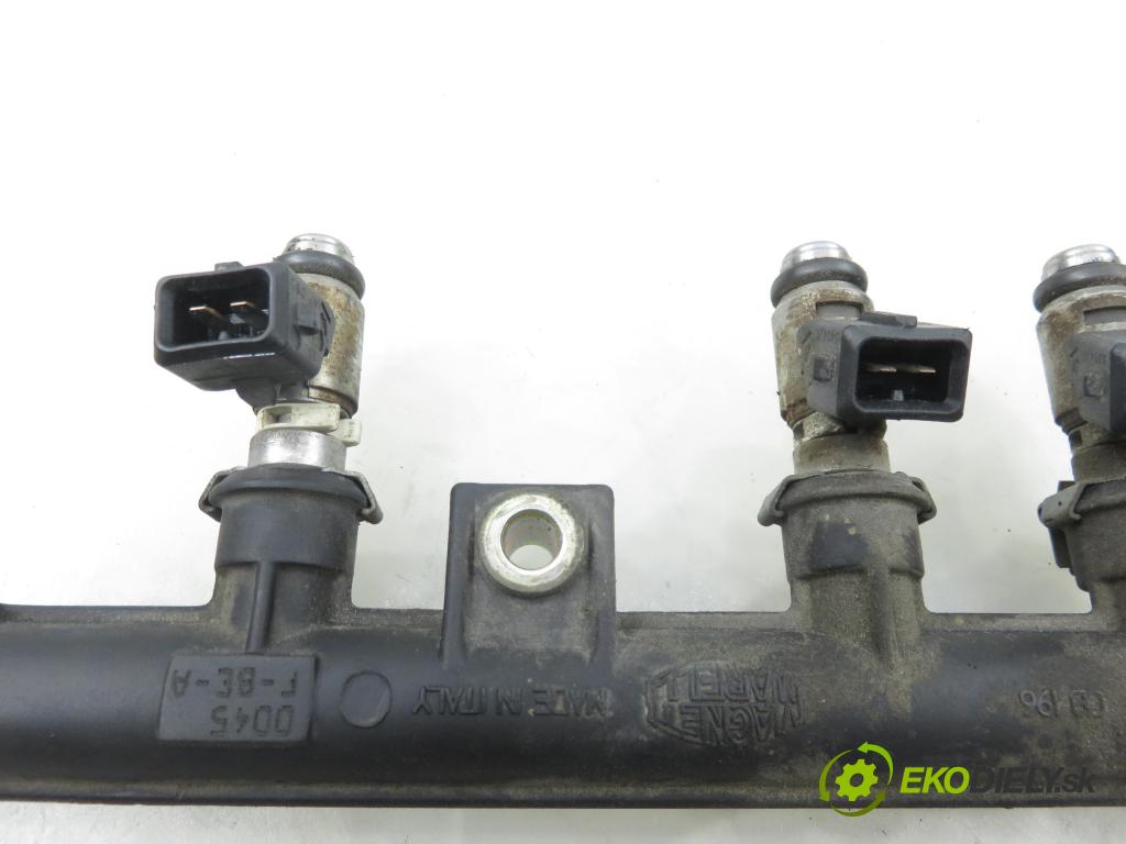 FIAT PANDA (169_) HB 2003 40,00 1.1 54 - 187 A1.000 1108,00 Lišta vstrekovacia 3219018301 ; IWP095 (Vstrekovacia lišta)