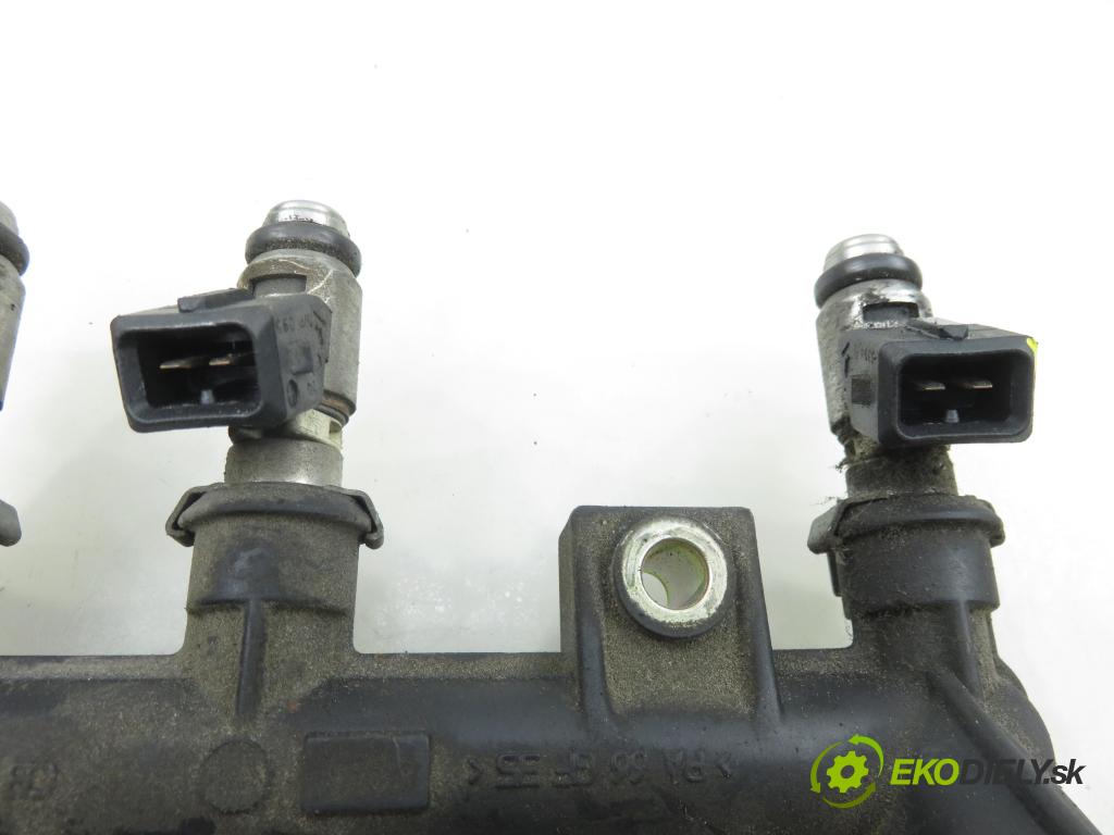 FIAT PANDA (169_) HB 2003 40,00 1.1 54 - 187 A1.000 1108,00 Lišta vstrekovacia 3219018301 ; IWP095 (Vstrekovacia lišta)