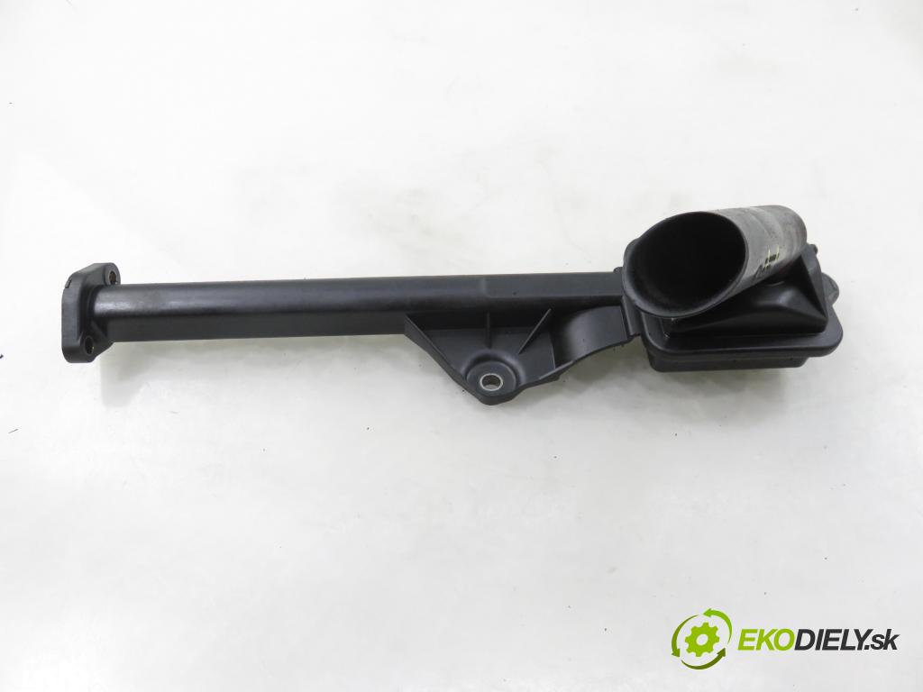 BMW 5 (E60) SEDAN 2005 130,00 525 d - M57 D25 177 (256D2) 2497,00 DRAK: vaňa olejovej 7790058