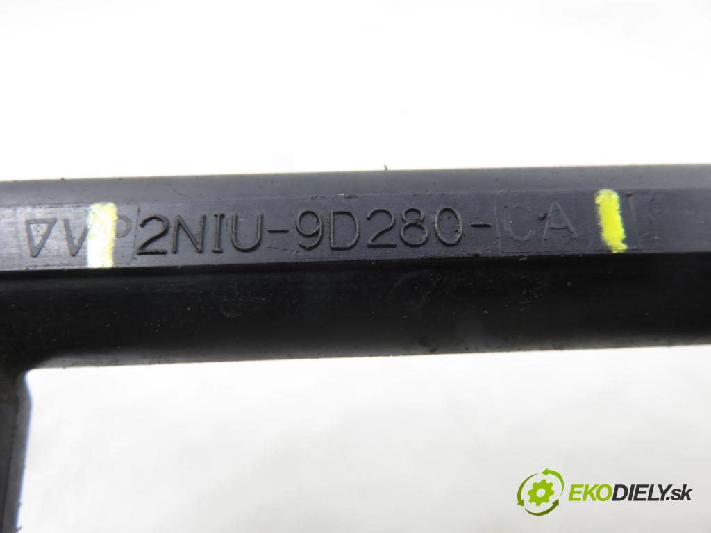 FORD FIESTA V (JH_, JD_) HB 2002 44,00 1.3 - BAJA 1299,00 lišta vstřikovací 2N1U9D280CA ; 2N1U9F593KA ; IWP119 (Vstřikovací lišta)