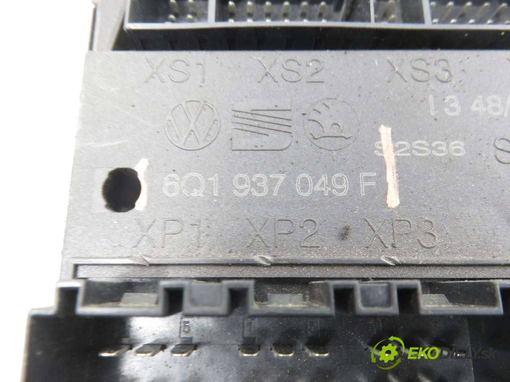 SKODA ROOMSTER (5J) HB 2010 51,00 1.4 TDI - BNM 1422,00 MODUL komfortu 6Q1937049F ; 5WK48217