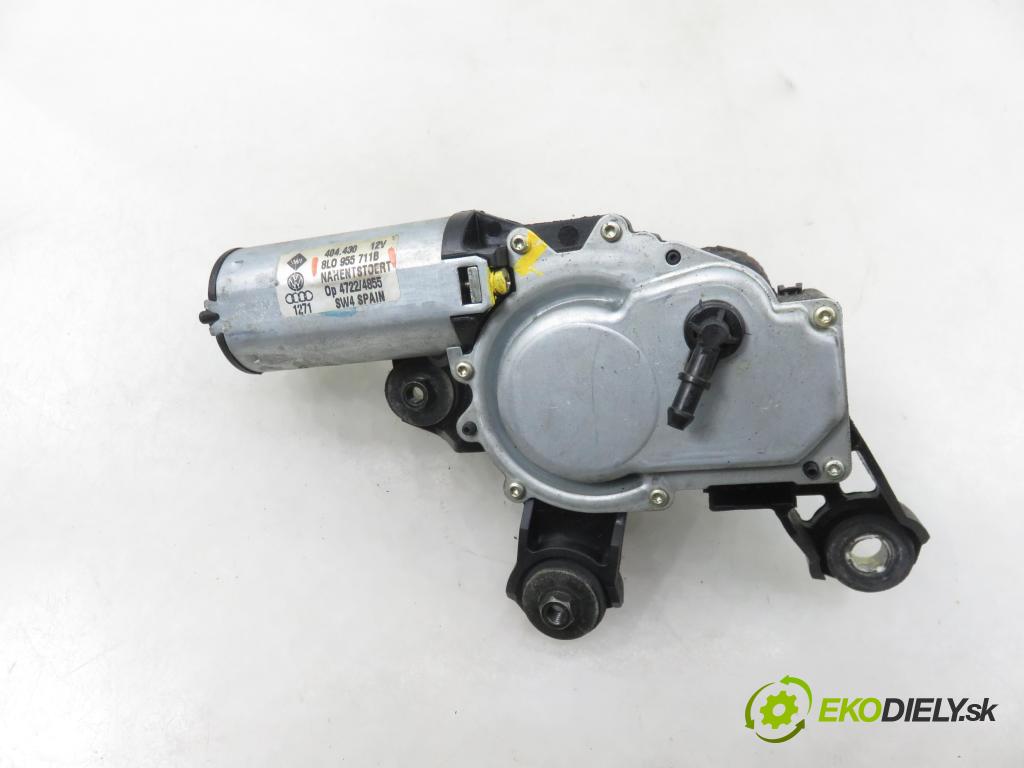 AUDI A3 (8L1) HB 2001 75,00 1.6 - AVU 1595,00 Motorček stierače zadné 8L0955711B