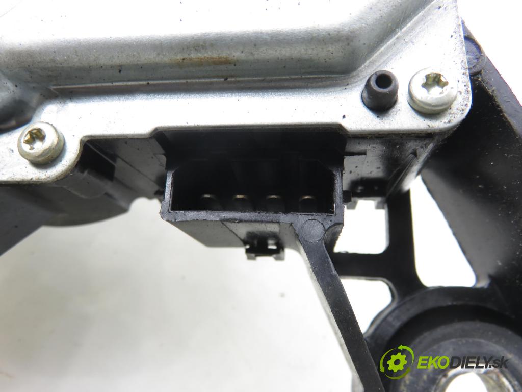 AUDI A3 (8L1) HB 2001 75,00 1.6 - AVU 1595,00 Motorček stierače zadné 8L0955711B