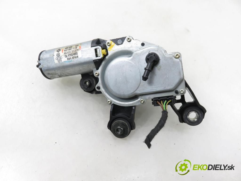 AUDI A3 (8L1) HB 2001 75,00 1.6 - AVU 1595,00 Motorček stierače zadné 8L0955711B