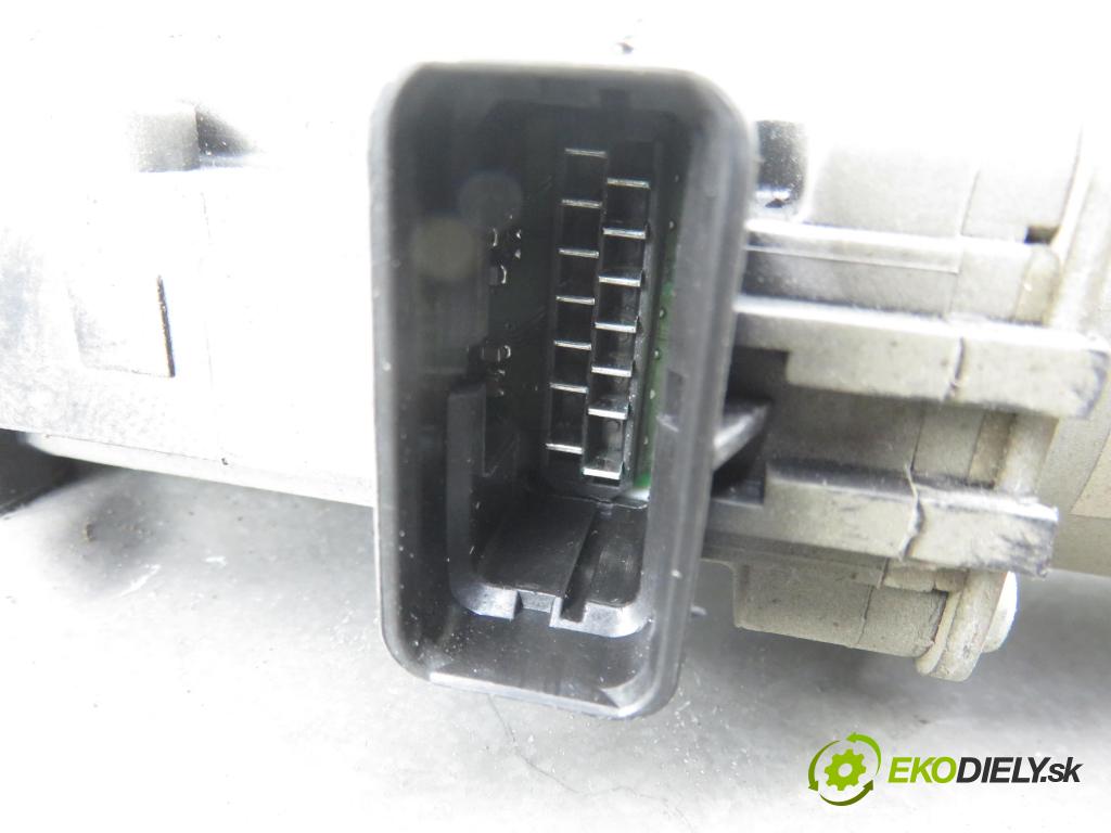 SKODA ROOMSTER (5J) HB 2010 51,00 1.4 TDI - BNM 1422,00 Mechanizmus okien 5J7837401L ; 6Q2959802H