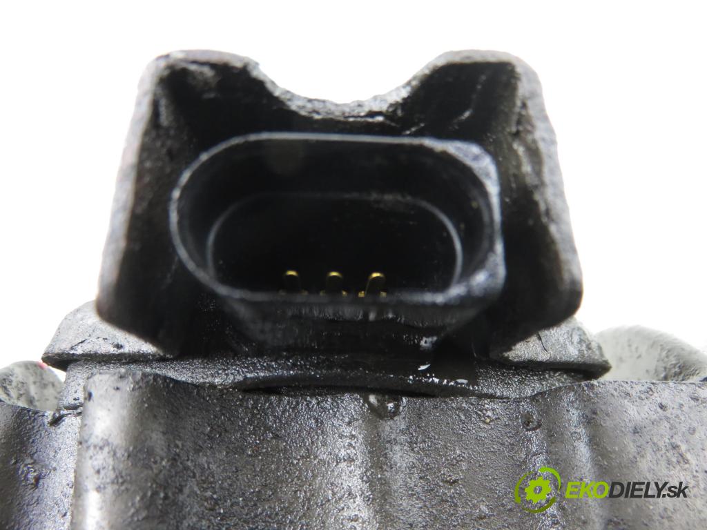 AUDI A4 (8E2, B6) SEDAN 2002 74,00 1.9 TDI PD 101 - AVB 1896,00 vana olejová 06B103603AQ (Olejová vana)