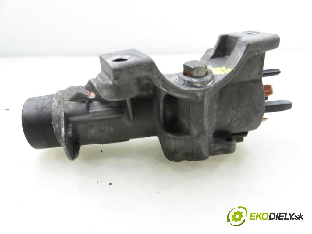 SKODA ROOMSTER (5J) HB 2010 51,00 1.4 TDI - BNM 1422,00 spinačka 4B0905851C (Spínacia skrinka)