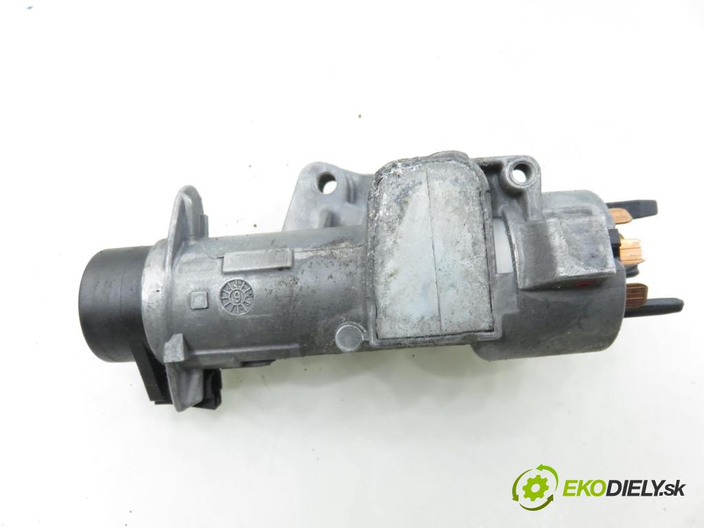 SKODA ROOMSTER (5J) HB 2010 51,00 1.4 TDI - BNM 1422,00 spinačka 4B0905851C (Spínacia skrinka)