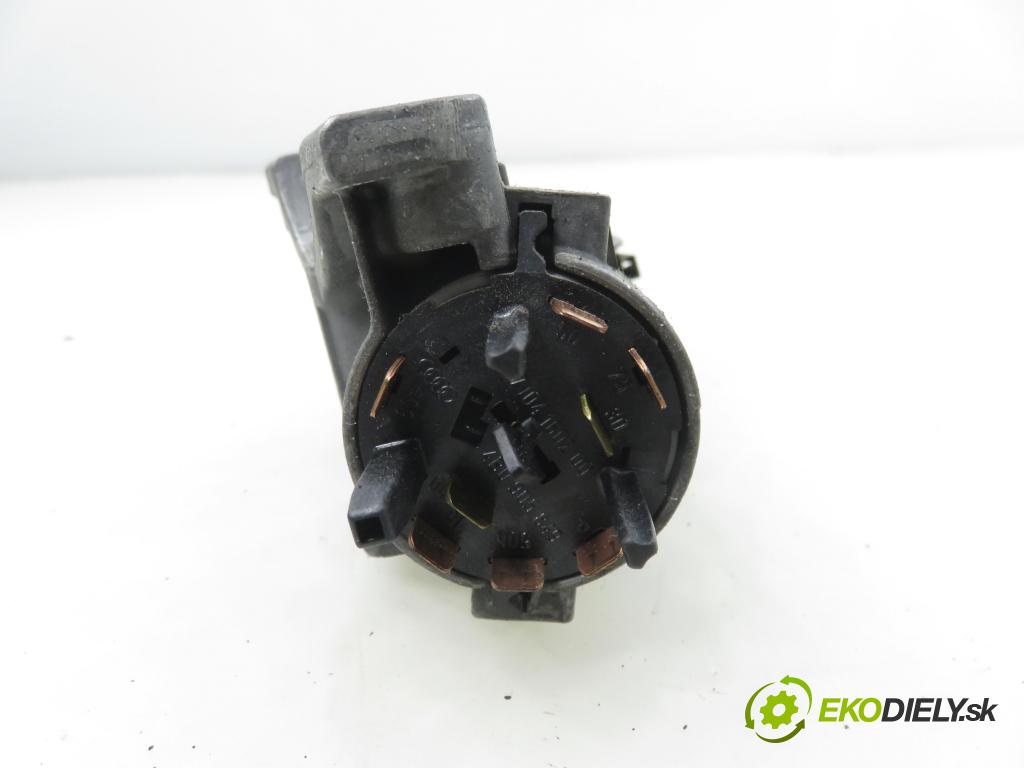 SKODA ROOMSTER (5J) HB 2010 51,00 1.4 TDI - BNM 1422,00 spinačka 4B0905851C (Spínacia skrinka)