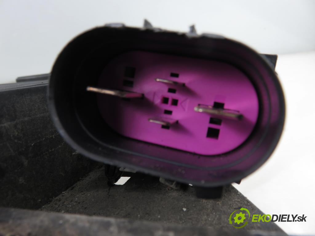 VW PASSAT B6 (3C2) SEDAN 2005 110,00 2.0 FSI - BLR 1984,00 Ventilátor chladič klíma/voda 1K0121207T