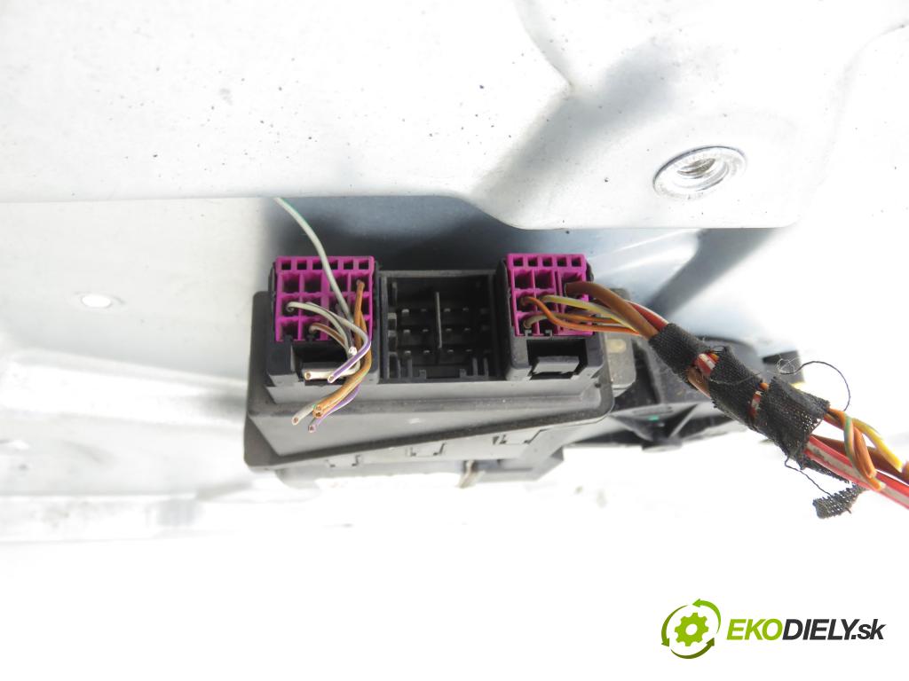 SKODA FABIA I (6Y2) HB 2001 44,00 1.4 - AZF 1397,00 Mechanizmus okien 6Q1959801