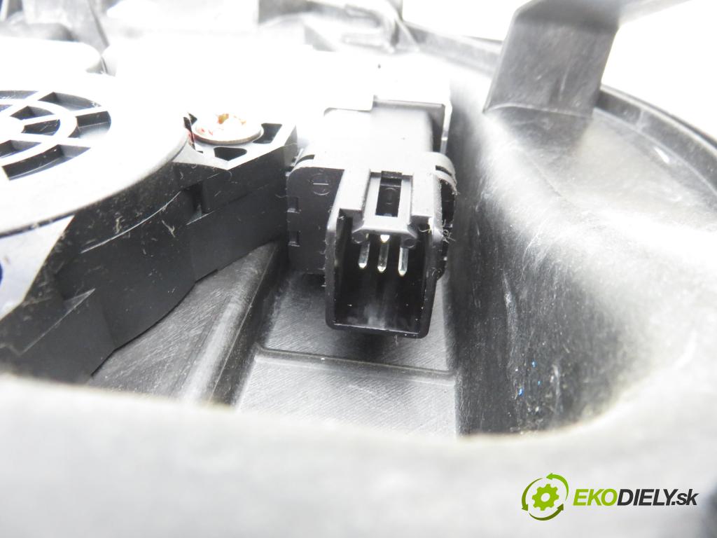 MAZDA 2 (DY) HB 2004 59,00 1.4 - FXJA 1388,00 Mechanizmus okien 3M71A045H17A