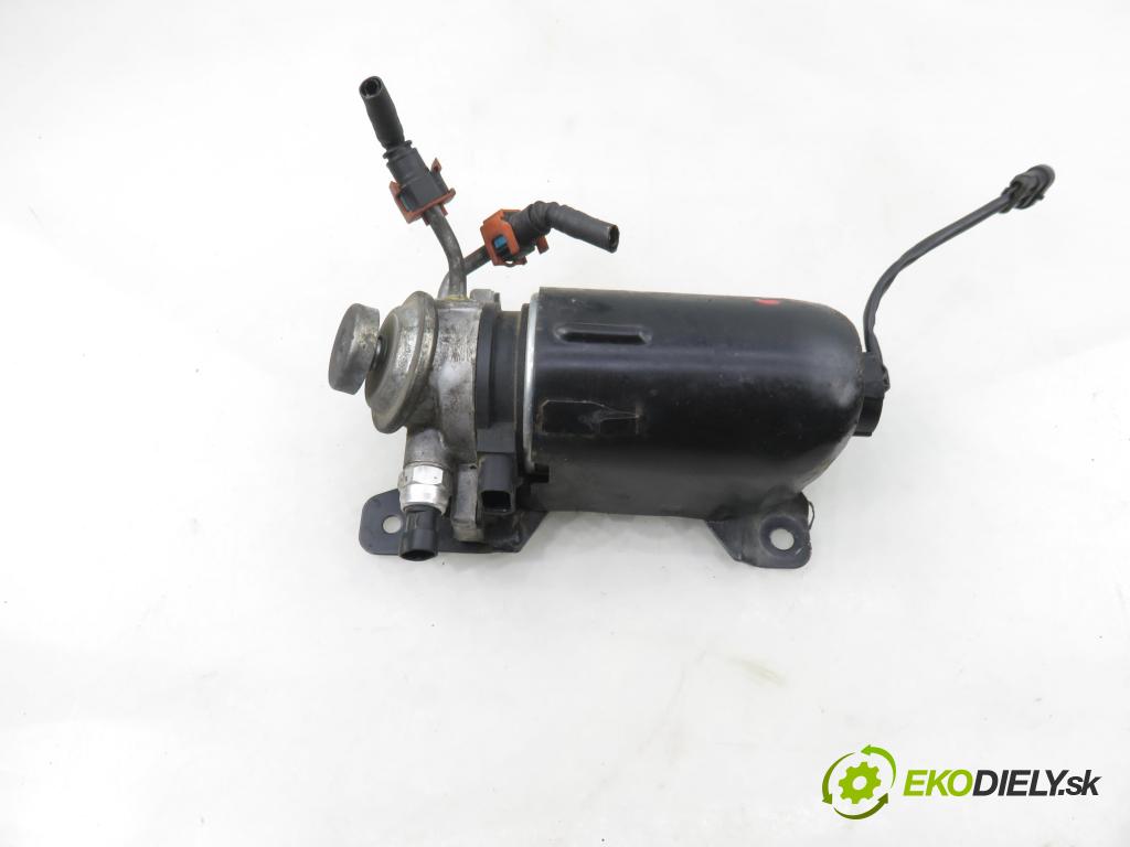 HYUNDAI i30 (FD) HB 2008 85,00 1.6 CRDi - D4FB 1582,00 Obal filtra paliva 