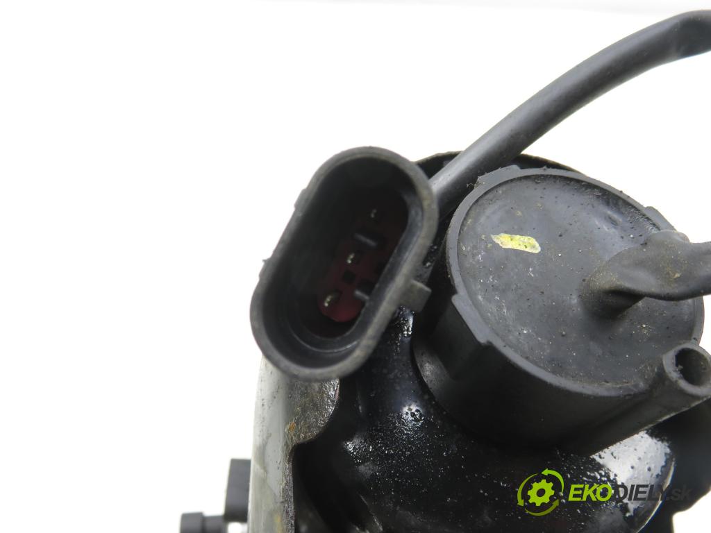 HYUNDAI i30 (FD) HB 2008 85,00 1.6 CRDi - D4FB 1582,00 Obal filtra paliva