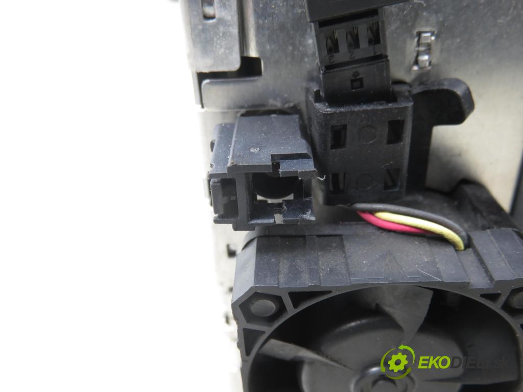 BMW 5 (E60) SEDAN 2005 0,00 530 d - M57 D30 (306D2) 2993,00 RADIO 9170702