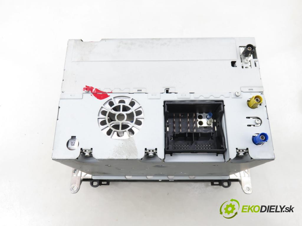 MERCEDES-BENZ KLASA A (W169) HB 2005 80,00 2.0 CDI 109 - OM 640.940 1991,00 RADIO CD 1698205089 ; 2038270062