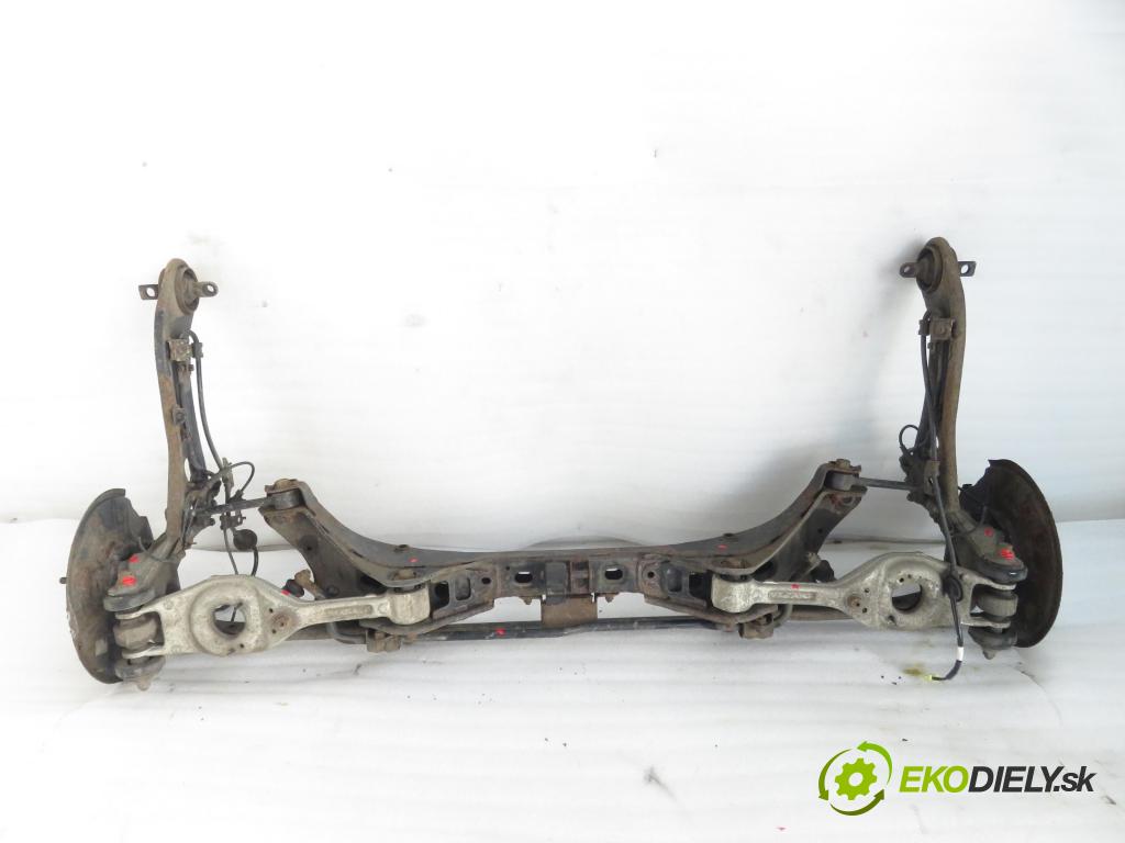 HYUNDAI i40 CW (VF) KOMBI 2012 100,00 1.7 CRDi 136 - D4FD 1685,00 zadné 554053Z700