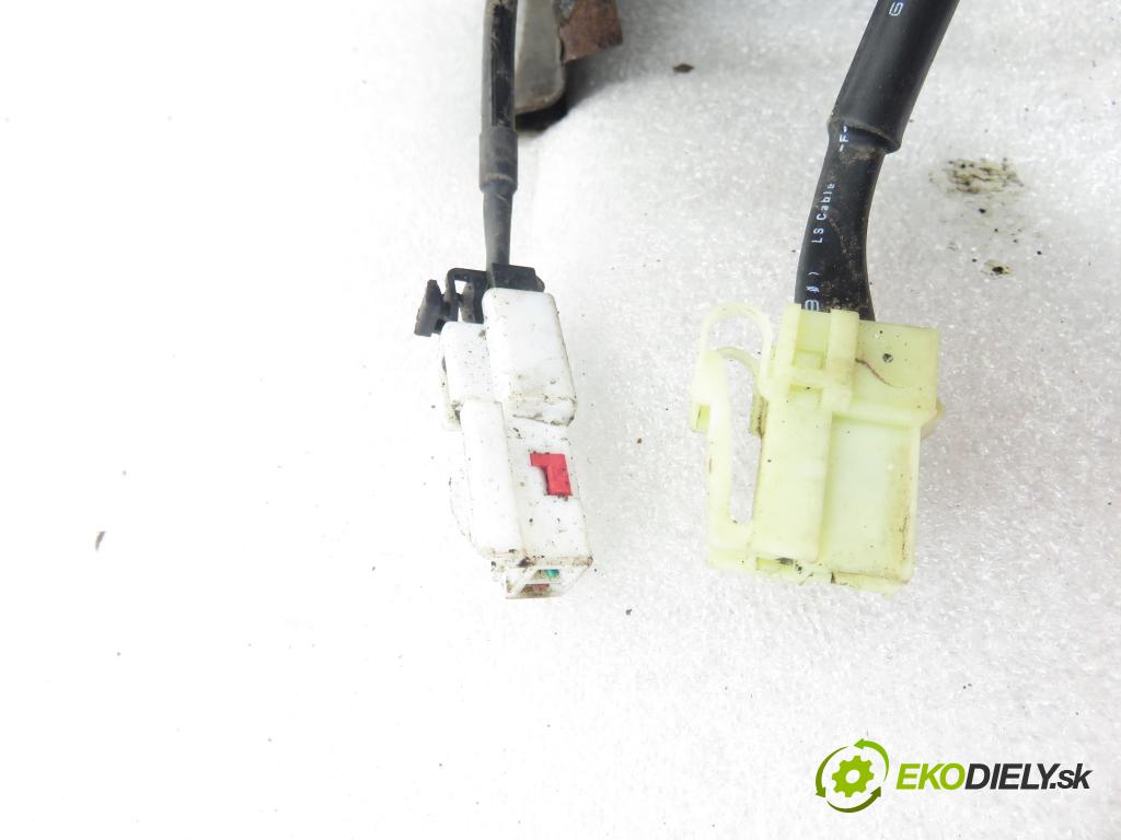 HYUNDAI i40 CW (VF) KOMBI 2012 100,00 1.7 CRDi 136 - D4FD 1685,00 zadné 554053Z700