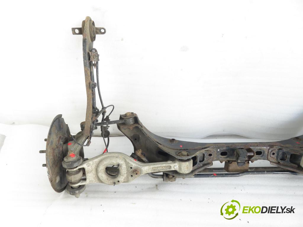 HYUNDAI i40 CW (VF) KOMBI 2012 100,00 1.7 CRDi 136 - D4FD 1685,00 zadné 554053Z700