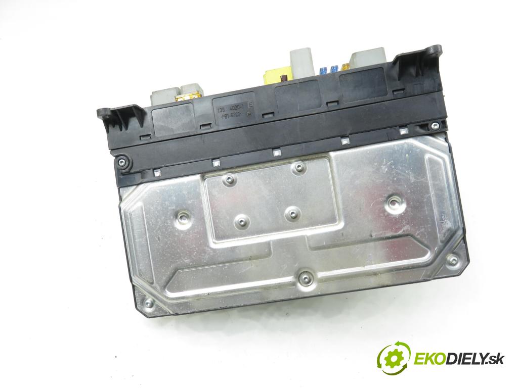 MERCEDES-BENZ VIANO (W639) VAN 2004 110,00 CDI 2.2 150 - OM 646.982 2148,00 MODUL SAM 6395450301