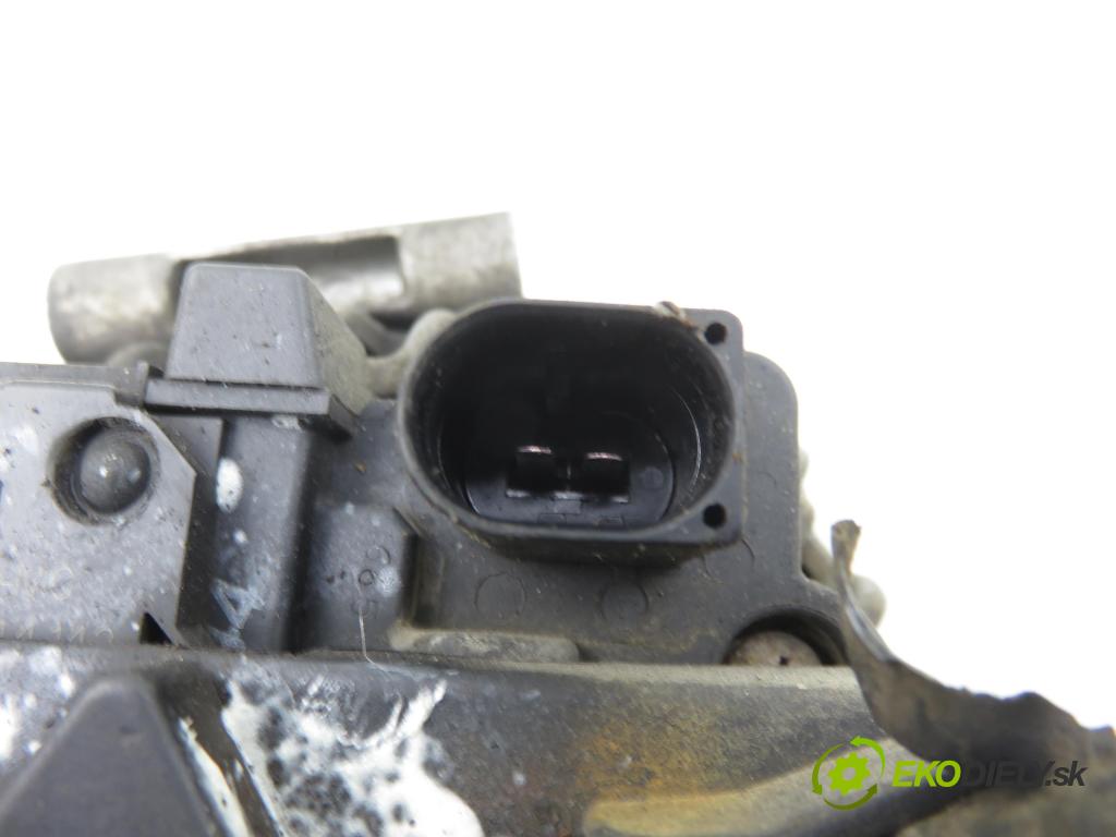 MERCEDES-BENZ VIANO (W639) VAN 2004 110,00 CDI 2.2 150 - OM 646.982 2148,00 Alternátor  ; 0044460989 ; 0265225346 (Alternátor)