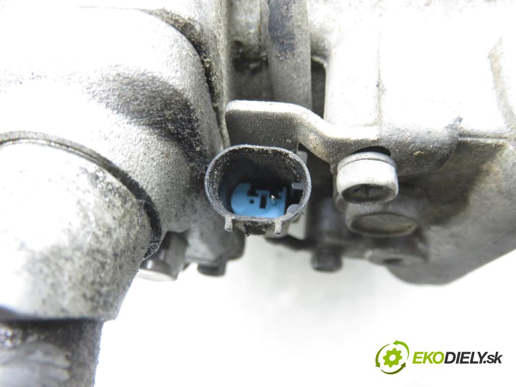 MERCEDES-BENZ VIANO (W639) VAN 2004 110,00 CDI 2.2 150 - OM 646.982 2148,00 KOMPRESOR: klimatizace 0012308111 (Kompresor klimatizace)