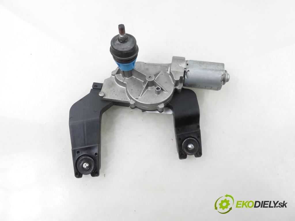 HYUNDAI i30 (FD) HB 2008 85,00 1.6 CRDi - D4FB 1582,00 Motorček stierače zadné 987002L000 ; F00S2B2182