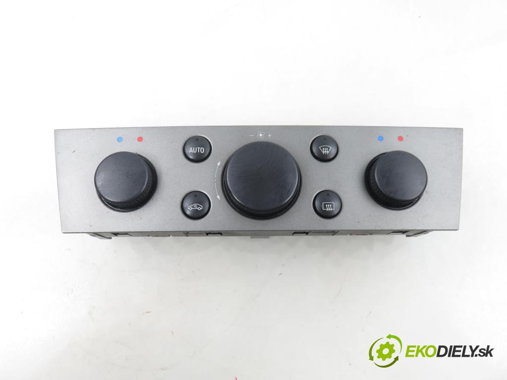 OPEL VECTRA C Kombi (Z02) KOMBI 2004 110,00 1.9 CDTI - Z 19 DTH 1910,00 Panel kúrenia KLIMATIZACE: 13138198