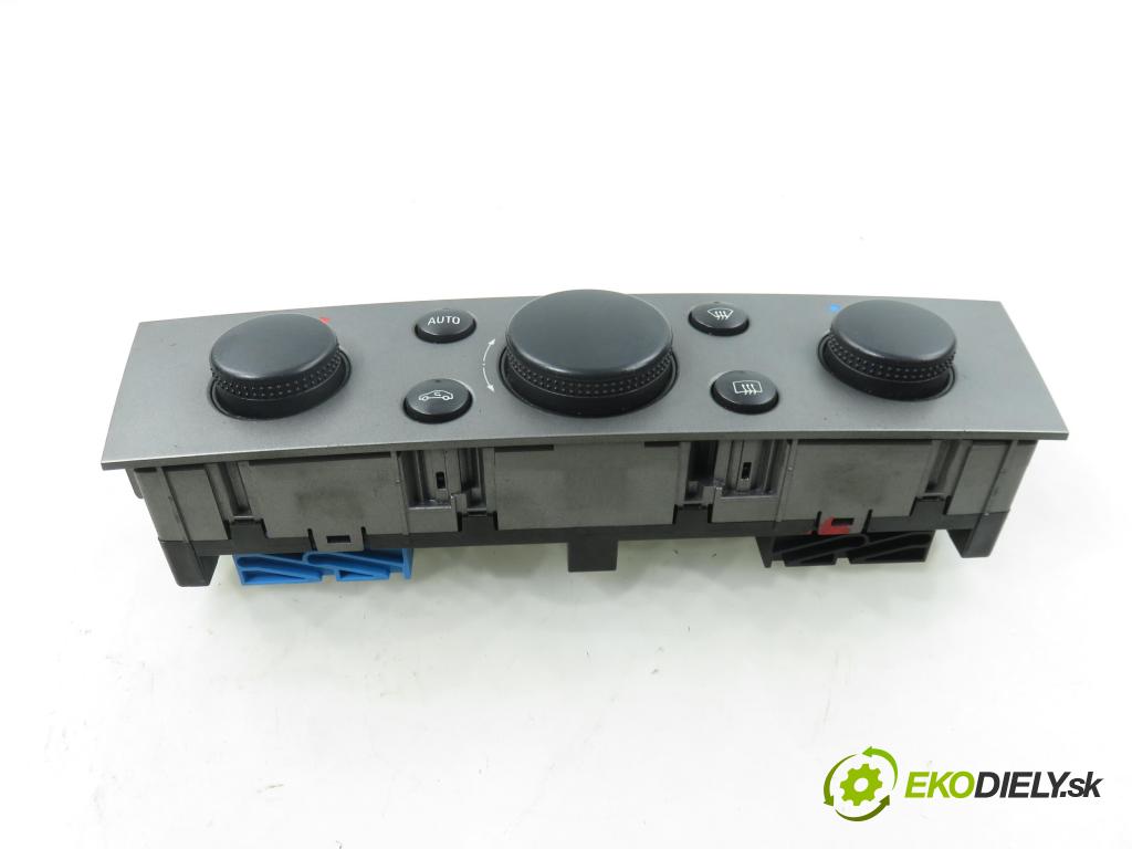 OPEL VECTRA C Kombi (Z02) KOMBI 2004 110,00 1.9 CDTI - Z 19 DTH 1910,00 Panel kúrenia KLIMATIZACE: 13138198