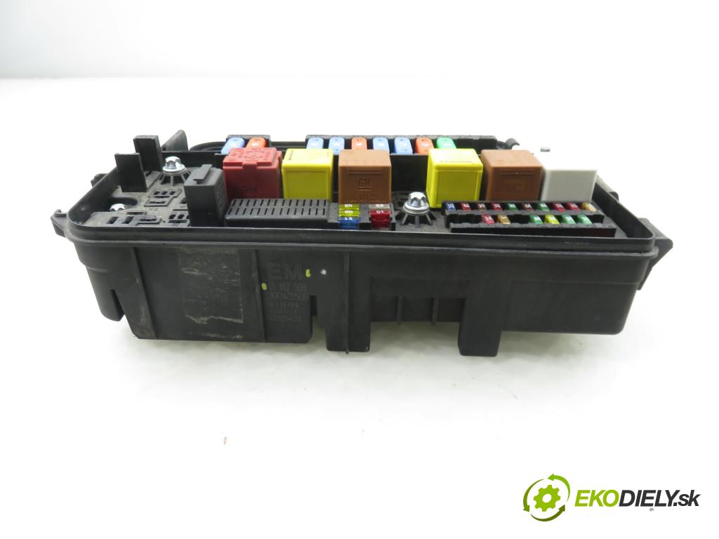 OPEL VECTRA C Kombi (Z02) KOMBI 2004 110,00 1.9 CDTI - Z 19 DTH 1910,00 MODUL BSM 13187508EM