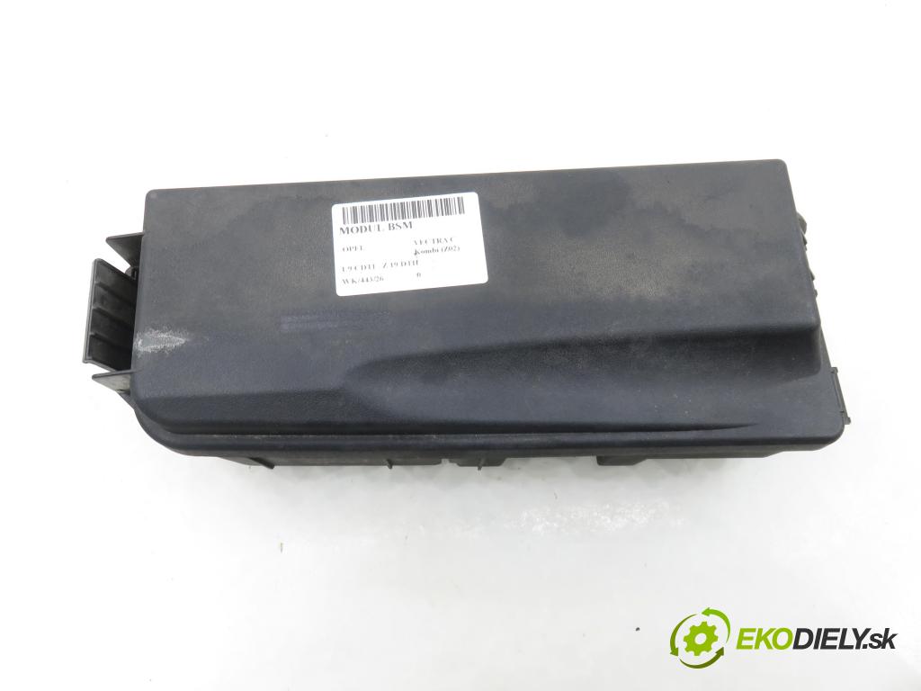 OPEL VECTRA C Kombi (Z02) KOMBI 2004 110,00 1.9 CDTI - Z 19 DTH 1910,00 MODUL BSM 13187508EM