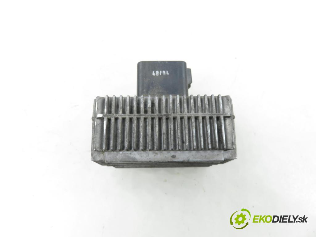 OPEL VECTRA C Kombi (Z02) KOMBI 2004 110,00 1.9 CDTI - Z 19 DTH 1910,00 RELÉ: SWIEC: 55354141 ; 51299018A