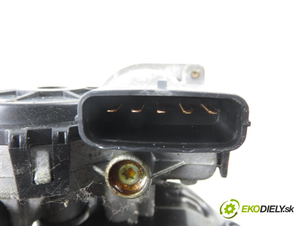 HYUNDAI i30 (FD) HB 2008 85,00 1.6 CRDi - D4FB 1582,00 Motorček stieračov