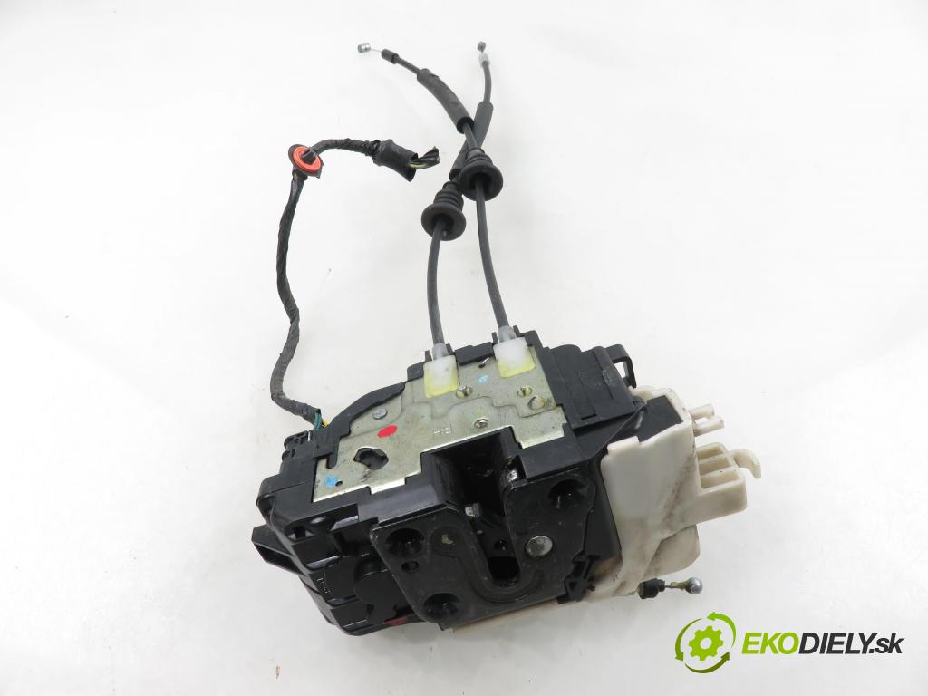 HYUNDAI i30 (FD) HB 2008 85,00 1.6 CRDi - D4FB 1582,00 zámok 813202L030