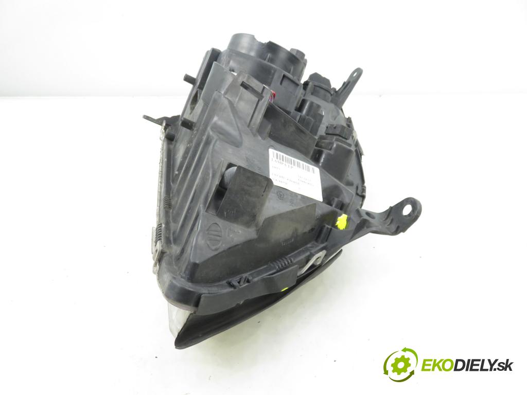 OPEL VECTRA C Kombi (Z02) KOMBI 2004 110,00 1.9 CDTI - Z 19 DTH 1910,00 Svetlo LP