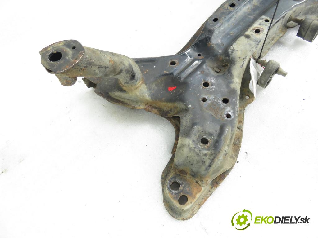 TOYOTA YARIS (_P1_) HB 2002 50,00 1.0 VVT- i 68 - 1SZ-FE 998,00 PŘEDNÍ: