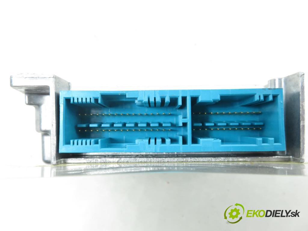 HYUNDAI i20 (PB, PBT) HB 2009 57,00 1.2 - G4LA 1248,00 MODUL air BAG 959101J400