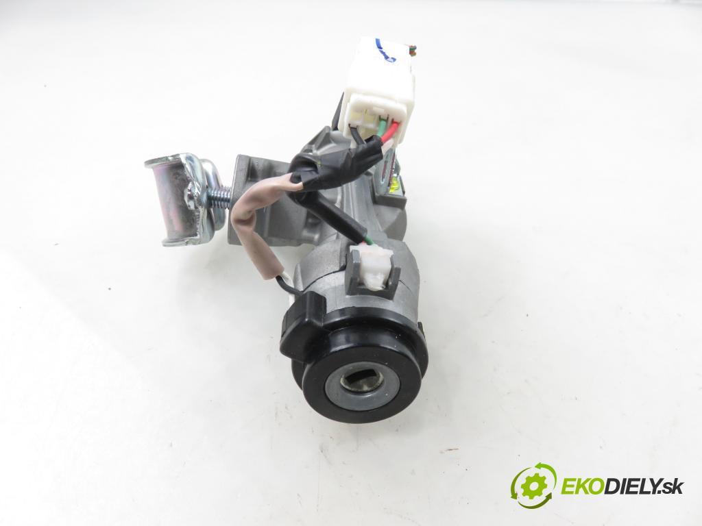 HYUNDAI i20 (PB, PBT) HB 2009 57,00 1.2 - G4LA 1248,00 spinačka / zámky