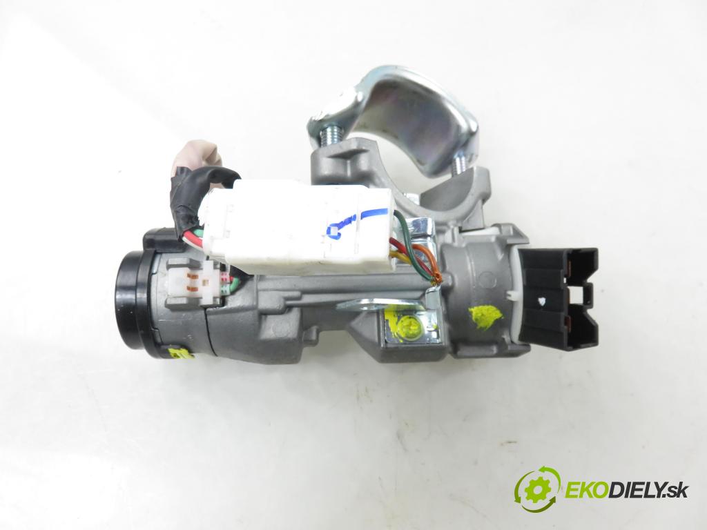 HYUNDAI i20 (PB, PBT) HB 2009 57,00 1.2 - G4LA 1248,00 spinačka / zámky