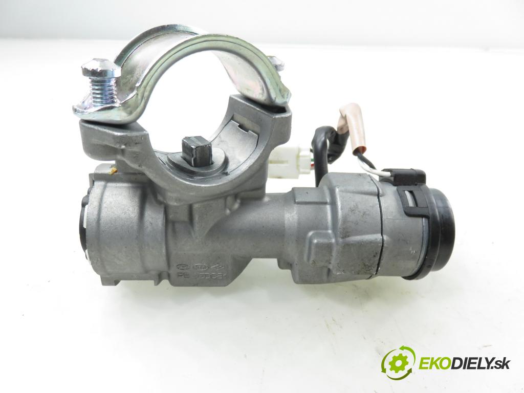 HYUNDAI i20 (PB, PBT) HB 2009 57,00 1.2 - G4LA 1248,00 spinačka / zámky