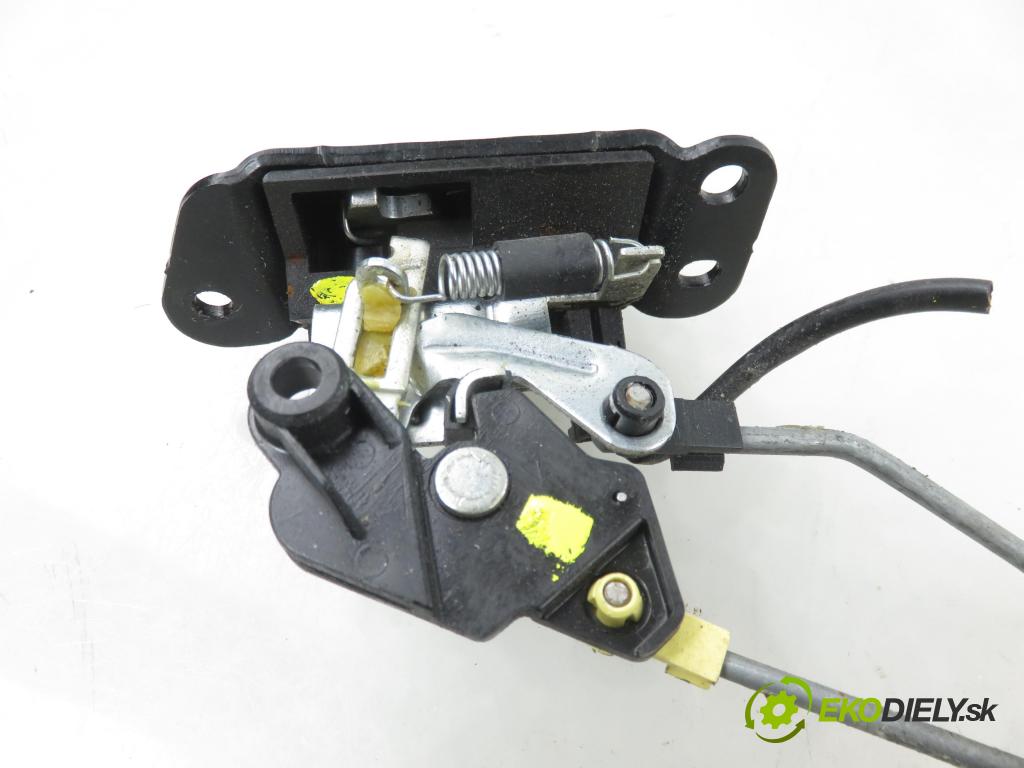 HYUNDAI i20 (PB, PBT) HB 2009 57,00 1.2 - G4LA 1248,00 zámok dverí kufor EL.